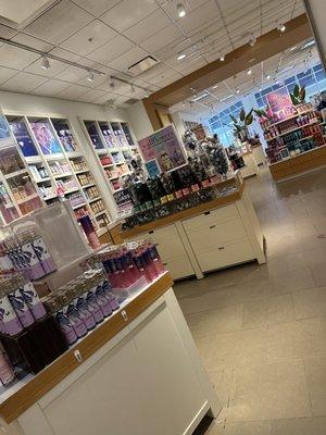 Bath & Body Works