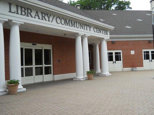 Thompson Public Library