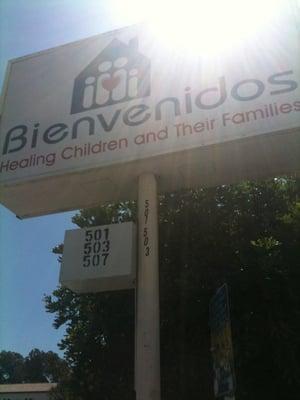 Bienvenidos Family Services