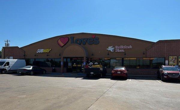 Love's Country Store