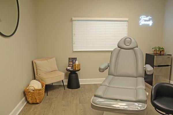 The Luxe Clinic