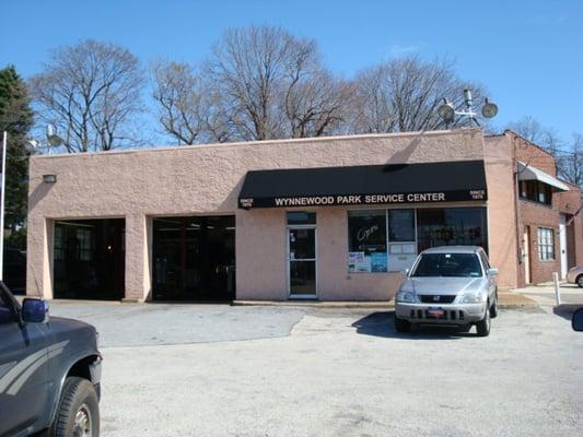 We have two bays in front to serve you and four
more in the rest of our shop.