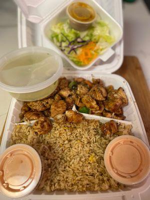 Chicken hibachi takeout Comes with yum yum sauce, soup, and salad Delicious!!
