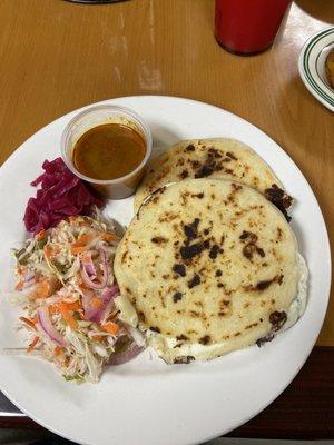 Comida Hondurena!!  Pupusas revueltas