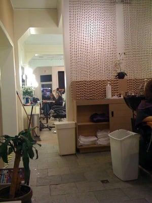 Wash area to main area