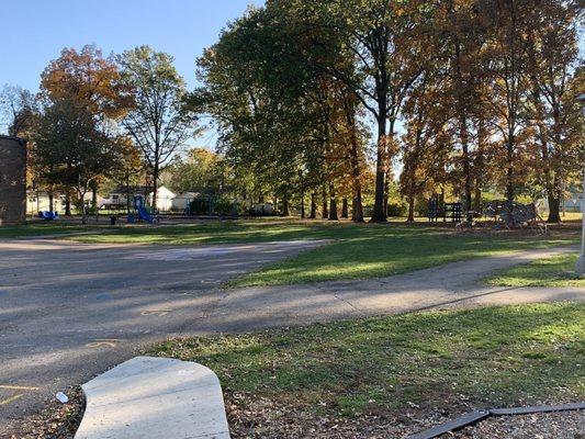 Royal Manor Elementary School