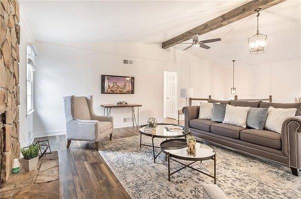 Waterproof laminate wood floors