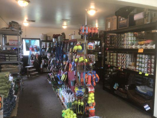 Happy Tails Pet Supplies