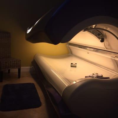 Our 10 minute Elite tanning bed