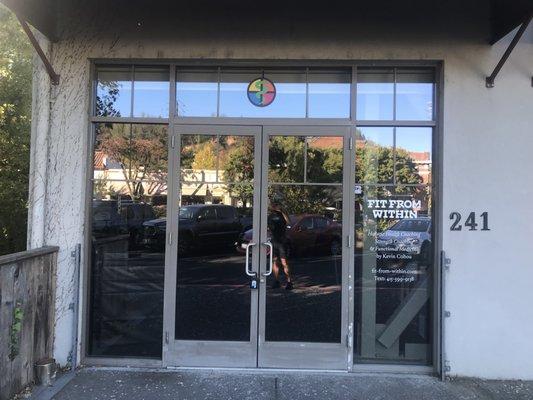 241 sir Francis drake blvd