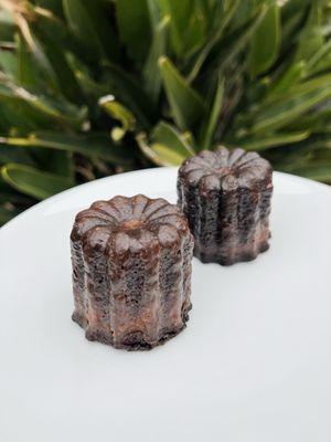 I'm always in search of a good canelé - 4/5 stars
