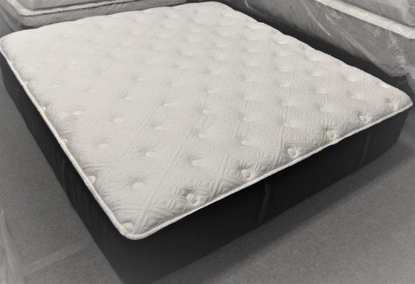 Nova's Mattress & Furniture