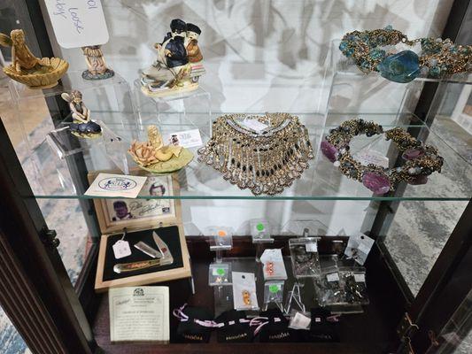 Treasure Chest Outlet