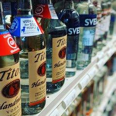 Main Wines & Liquors