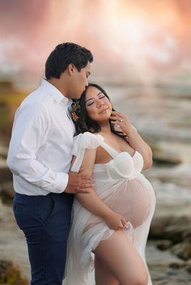 Beach maternity session in San Diego