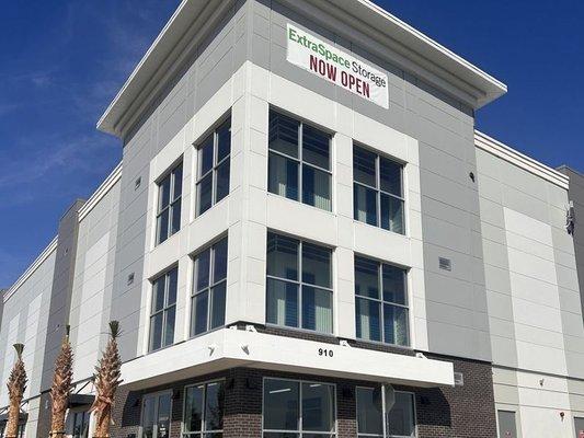 Alternate Beauty Image