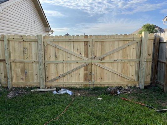 Big Blue Fencing & Contracting