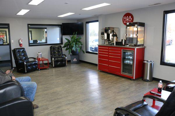 Thomas Tire Commercial & OffRoad