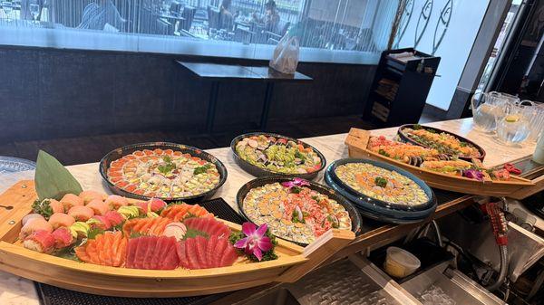 Holiday catering trays