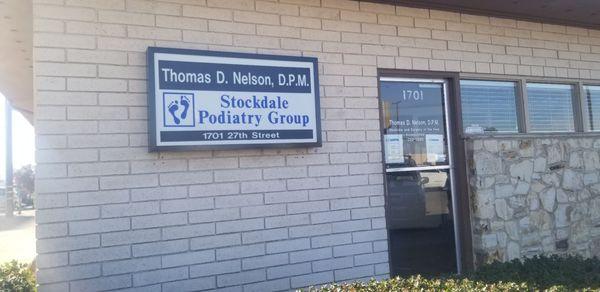 Thomas D Nelson, DPM