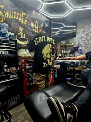13 Mag Tattoo Studio