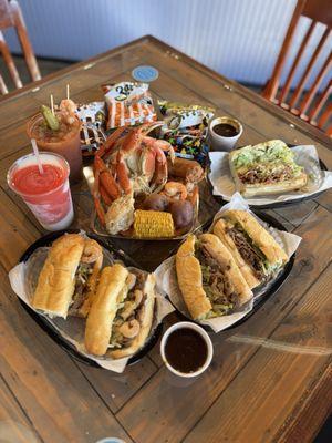 Full Seafood Platter 1 Snow 1 Dungeons Crab 1/2 lb Shrimp 1 Link 1 Corn 2 Potatoes