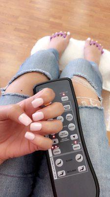 Never disappoints.. Annie does a great very clean place! Your best bet is to schedule an APPOINTMENT!!