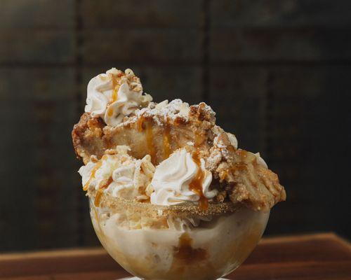 Apple Pie Sundae