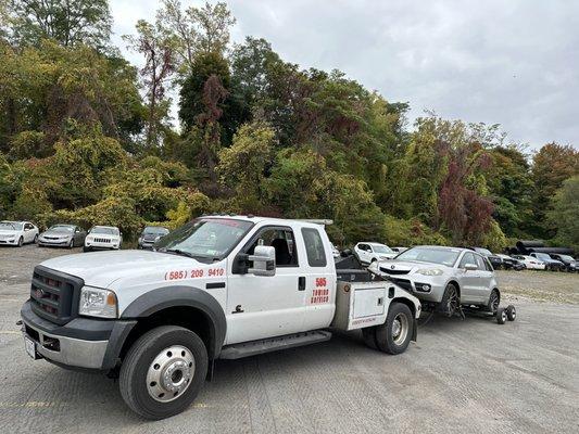 5 8 5 Towing Service