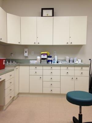 Very clean rooms and office.