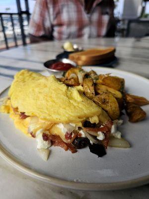 Omelet with goat cheese