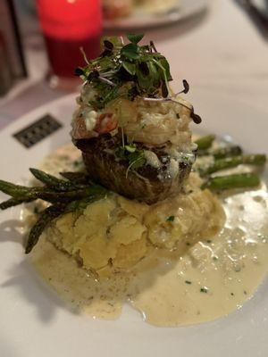 Filet was delicious! Service was incredible!!