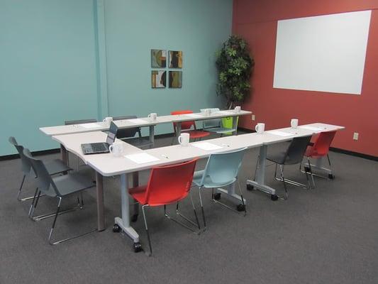 One of the many layout options of this flexible event space.