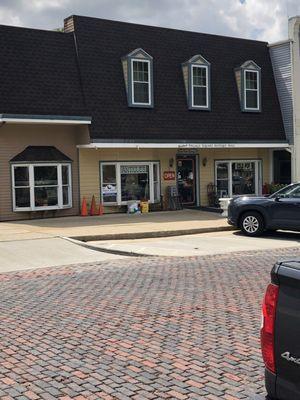 Weidner's Village Square Antique Mall