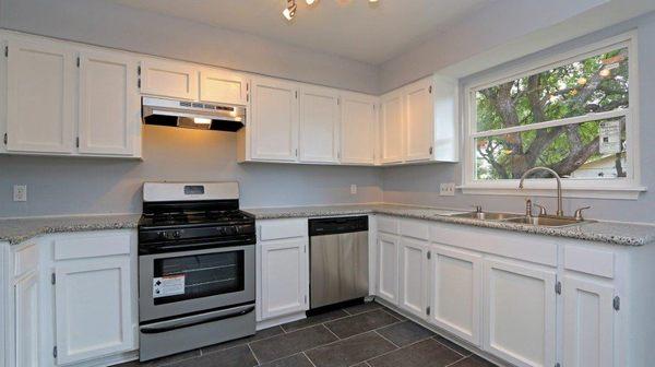 Consolidated Paint & Maintenance