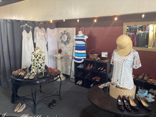 Dress 2 Impress Resale Boutique