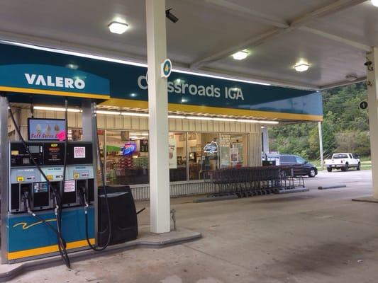 Grocery store/gas station