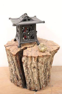 Kamiza to the side of the Shomen.