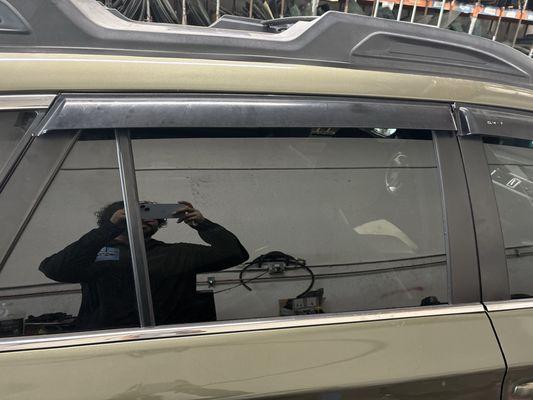 J & N Auto Glass and service