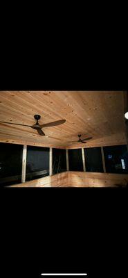 Ceiling with knee wall