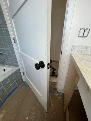 Knob installation on new door