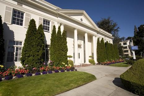 To us, personal means that we're here to help you any time of the day or night. And you can trust us to take care of every detai