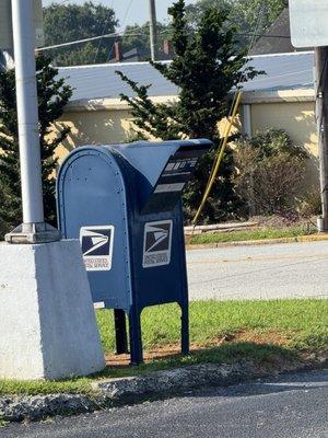 Stand Alone USPS Mail Box