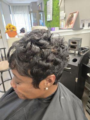 Loulee's Beauty Salon