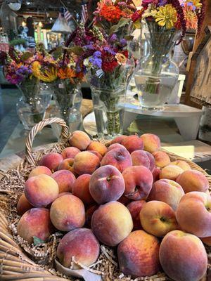 Brookdale Fruit Farm Stand