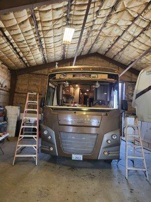 IV Universal Auto Glass