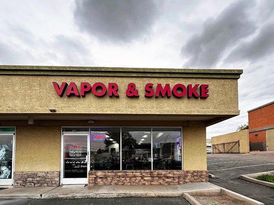 Exterior - New Storefront Signage Red Star Vapor & Smoke