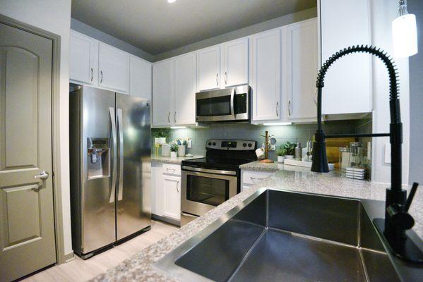 Deseo at Grand Mission Apartments