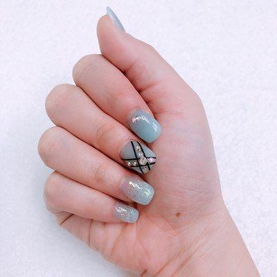 Went down to LA and I have to stop by Crystal to get my nails pampered. As always, I enjoyed her creativity and patience with my request.