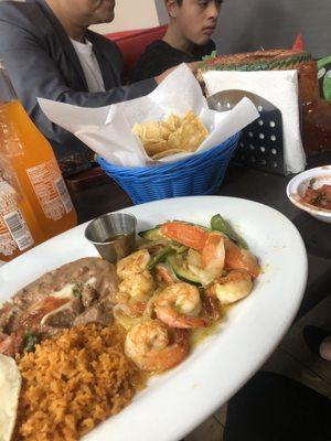 Camarones al Mojo de Ajo